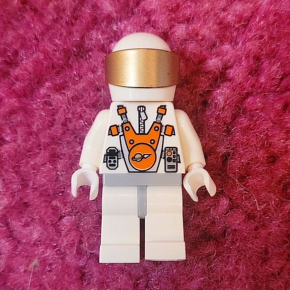 LEGO Astronaut MiniFigure - Picture 3 of 4